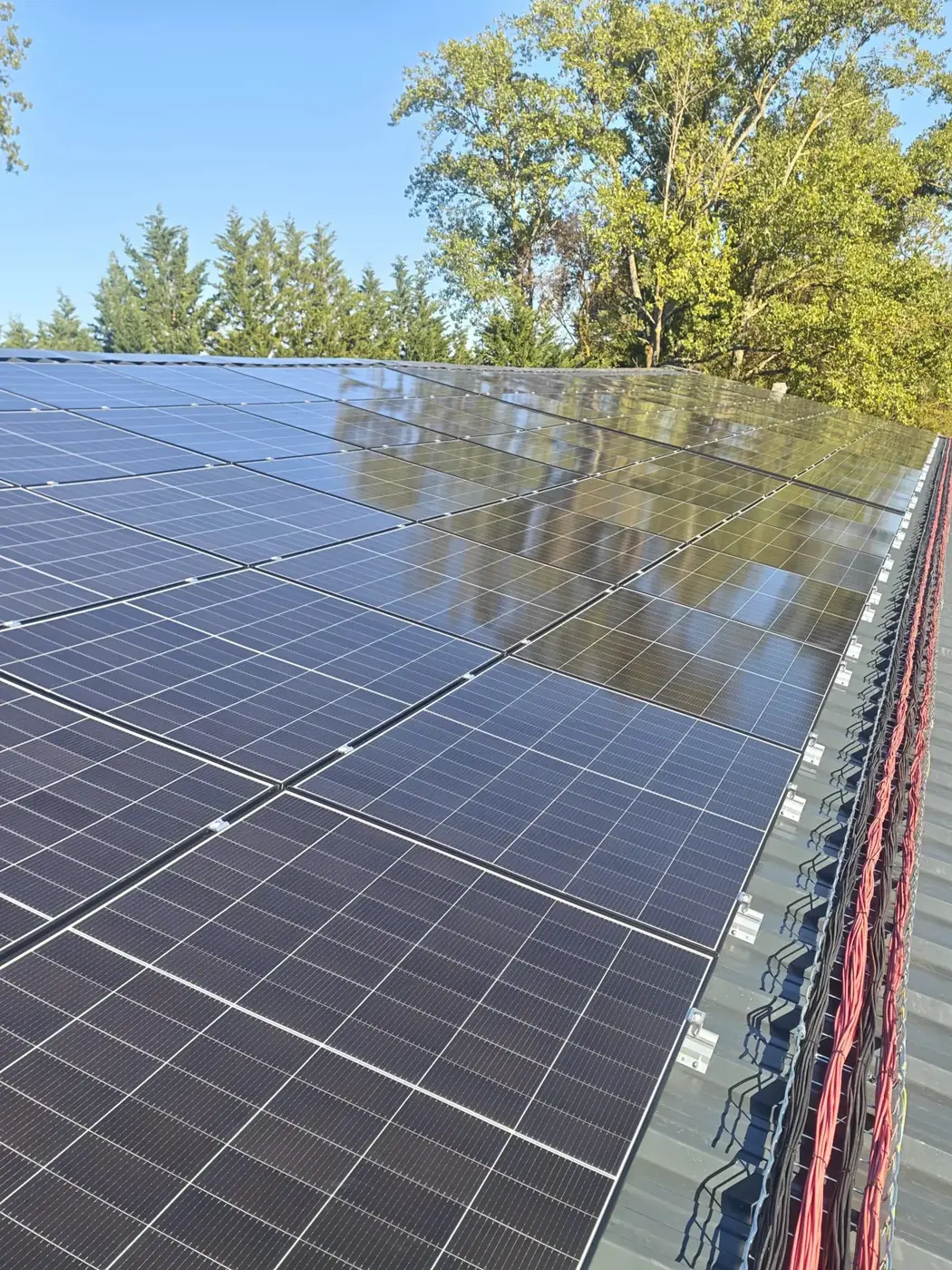 Toiture photovoltaïque posée par EVOLINK